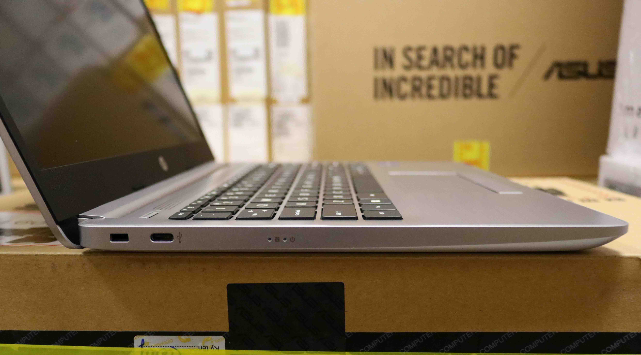 Laptop HP 240 G9 (6L1Y2PA)3